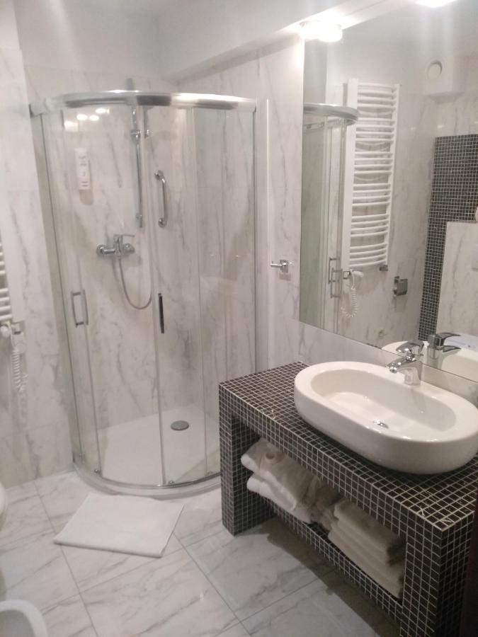 Hotel Prezydencki 4-Star Rzeszow Luaran gambar