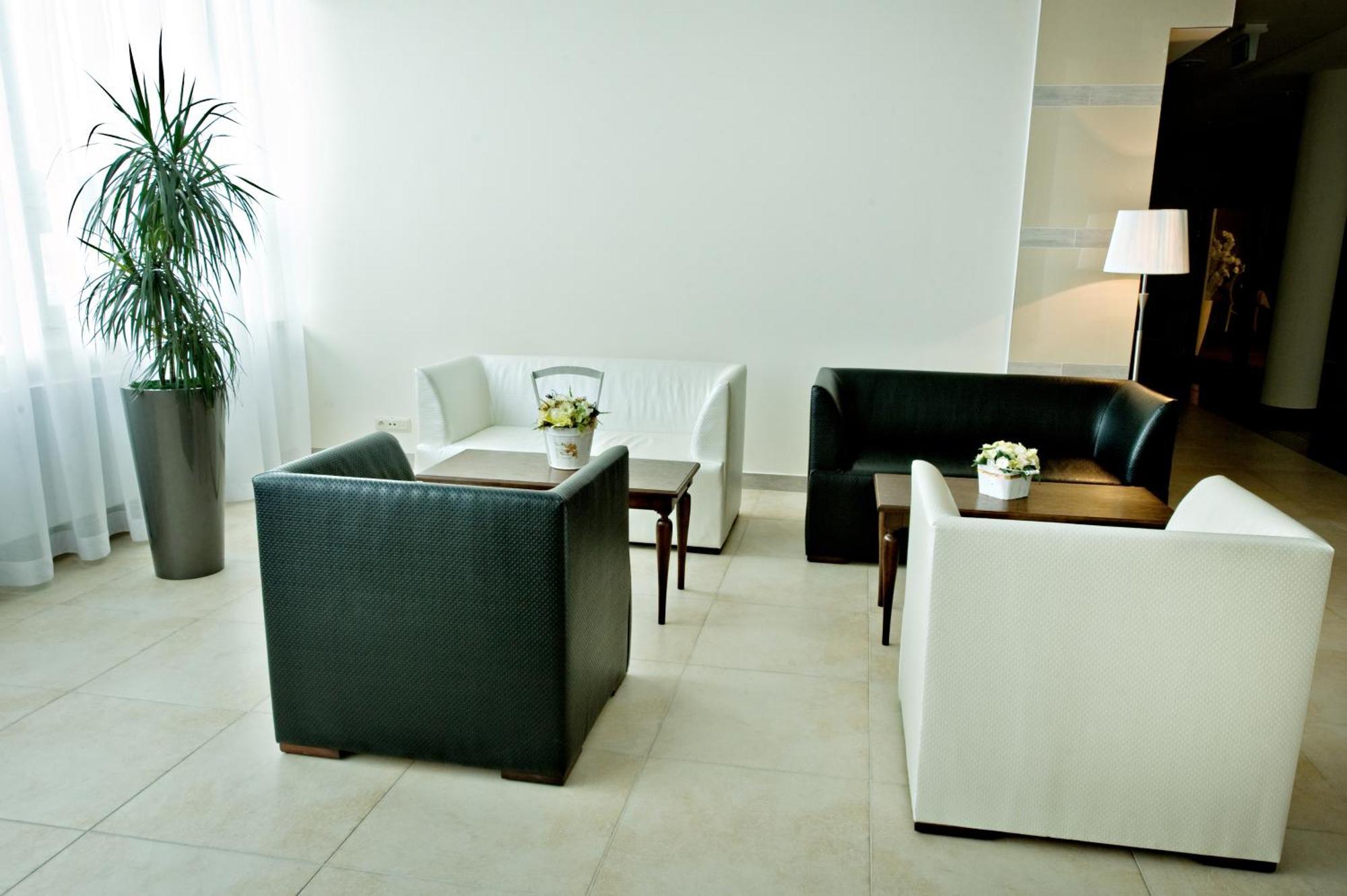 Hotel Prezydencki 4-Star Rzeszow Luaran gambar