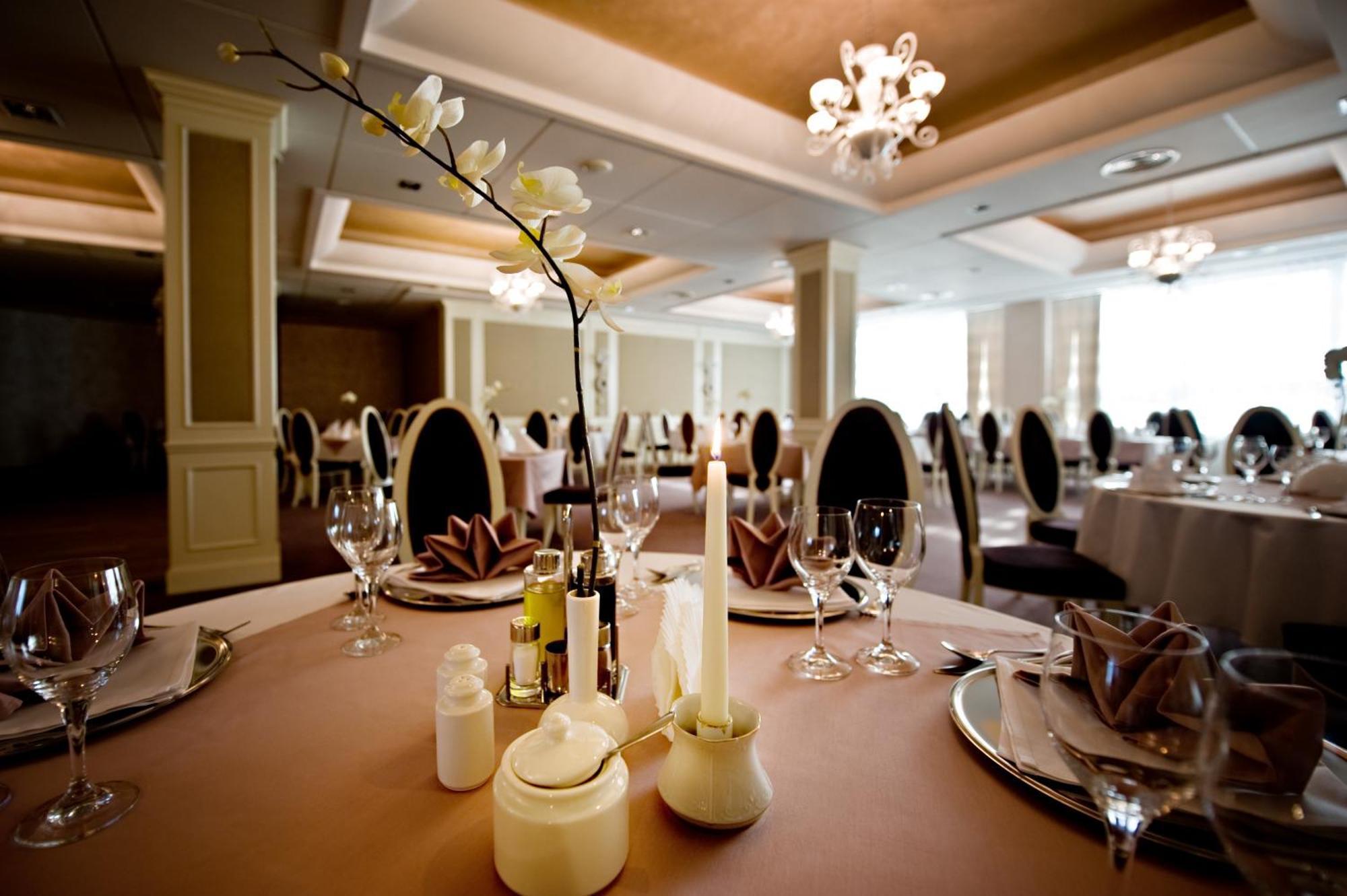 Hotel Prezydencki 4-Star Rzeszow Luaran gambar