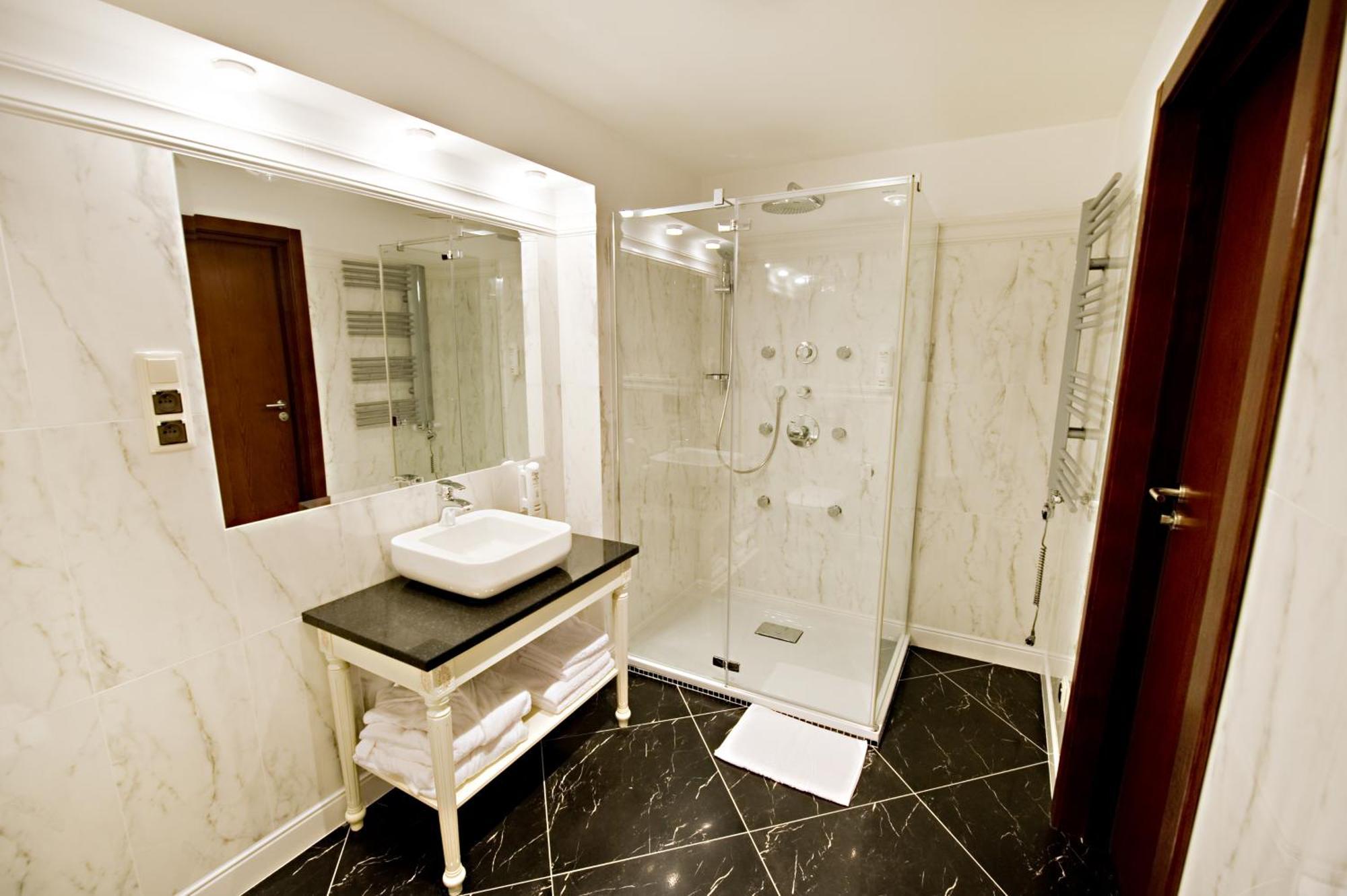 Hotel Prezydencki 4-Star Rzeszow Luaran gambar